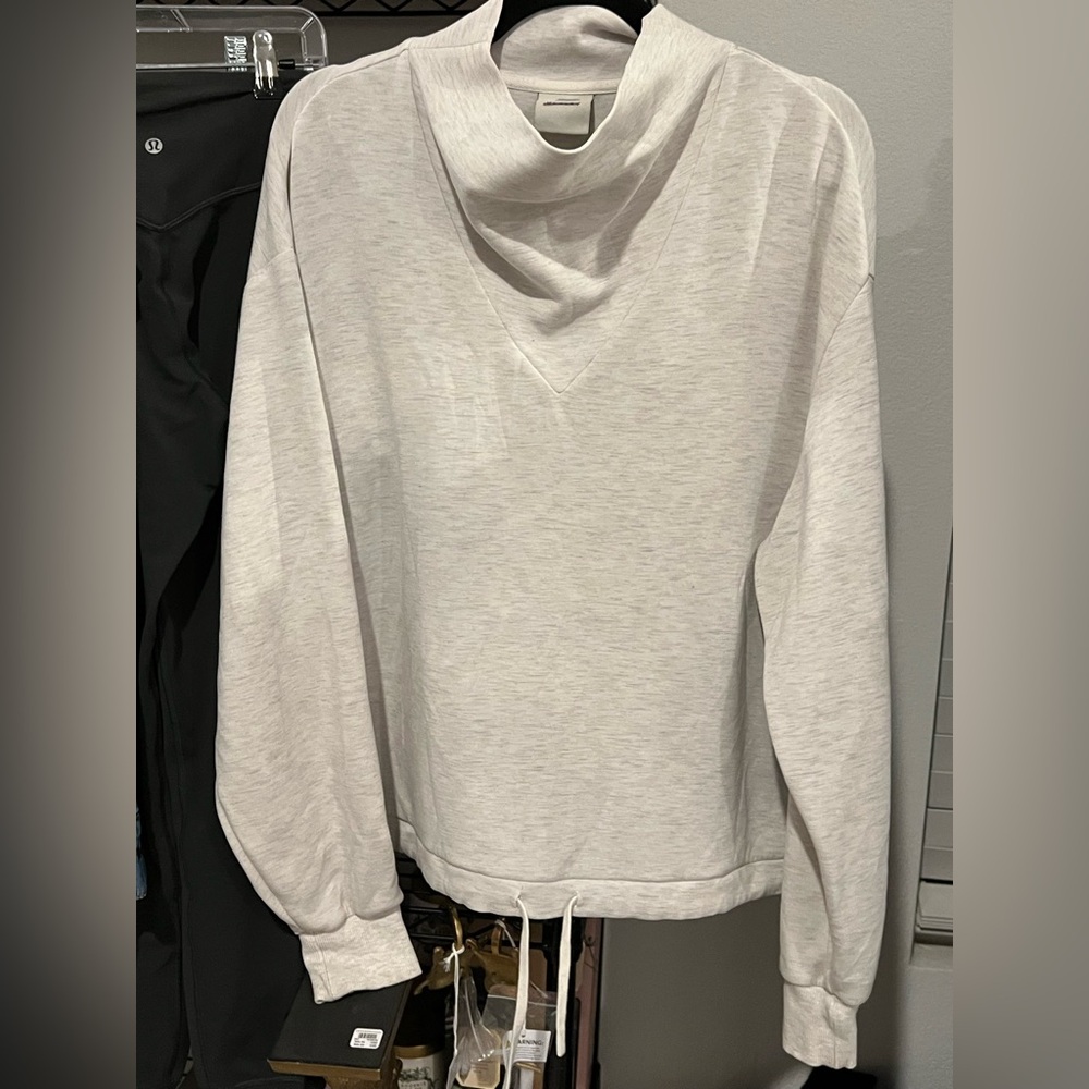 Varley Betsy Sweatshirt, SMALL  or LARGE NWOT - Picture 5 of 6